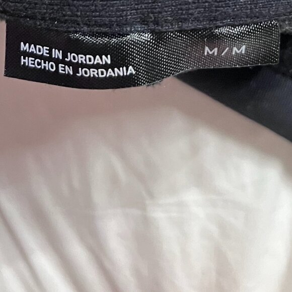 Spyder Mens Quarter Zip Black Size Medium Athletic Sweater-Perfect for fall - Picture 10 of 10